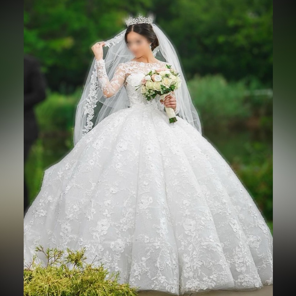 Custom made Sena Masoud bridal wedding gown